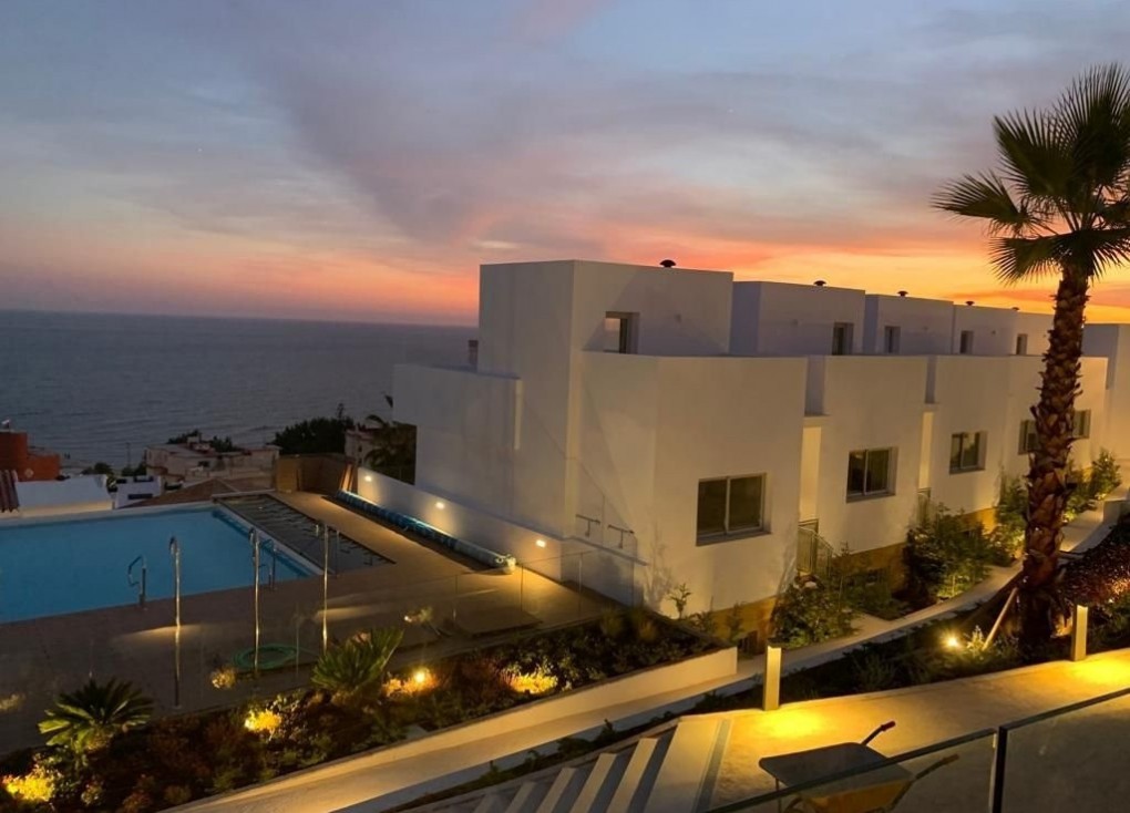 Resale - Semi-Detached - Torreblanca