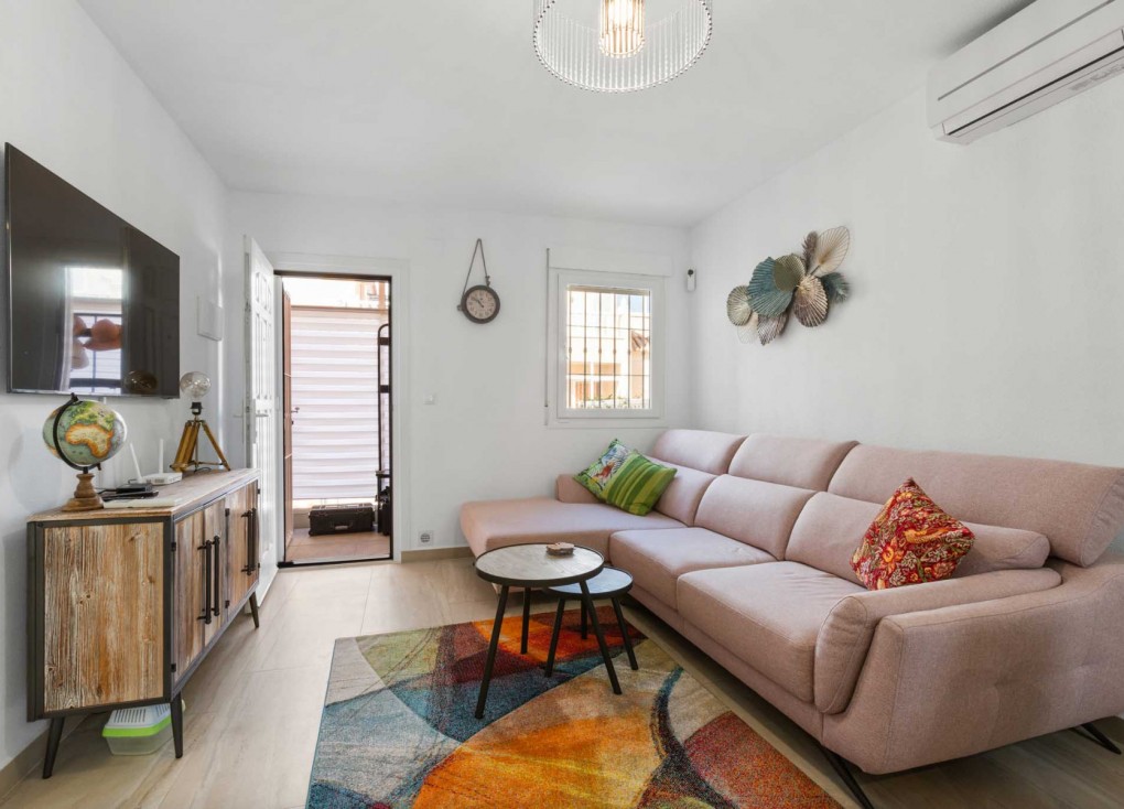 Resale - Semi-Detached - Torrevieja - El limonar