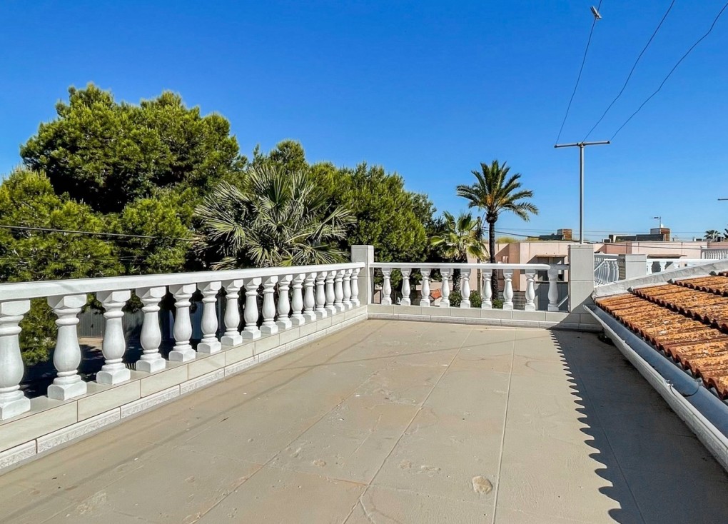 Resale - Semi-Detached - Torrevieja - La Siesta