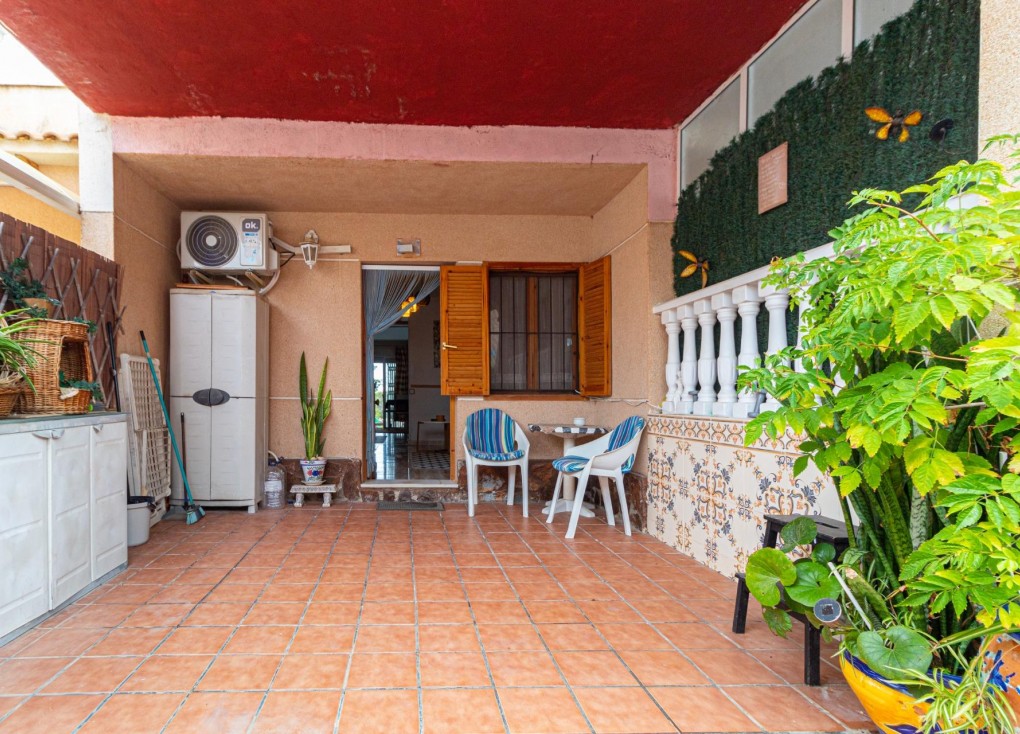 Resale - Semi-Detached - Torrevieja - Los Altos