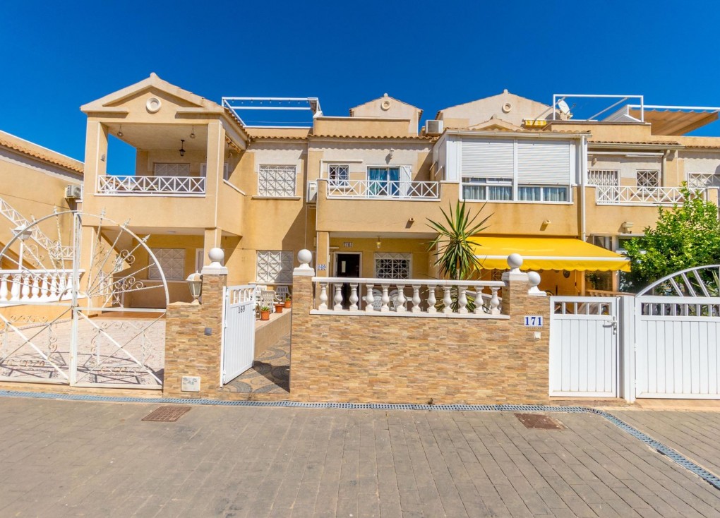 Resale - Semi-Detached - Torrevieja - Nueva Torrevieja