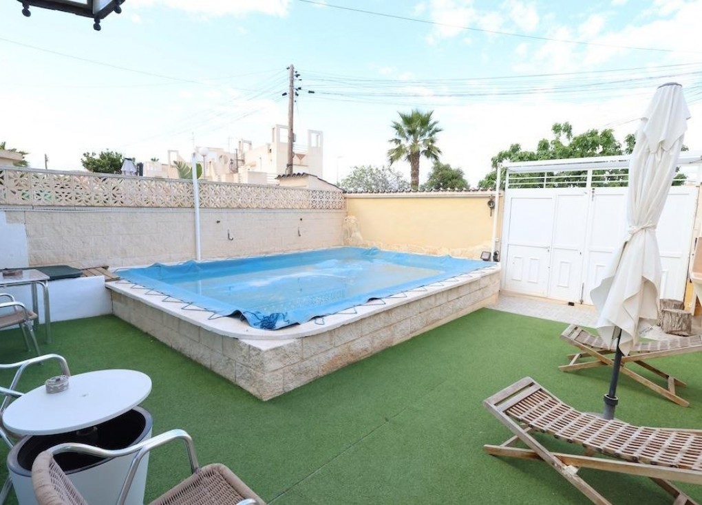 Resale - Semi-Detached - Torrevieja - Torretas