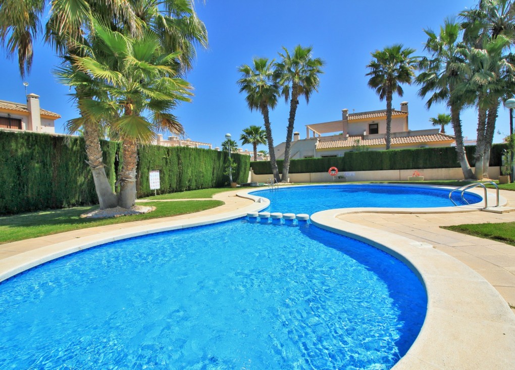 Resale - Semi-Detached - Villamartín