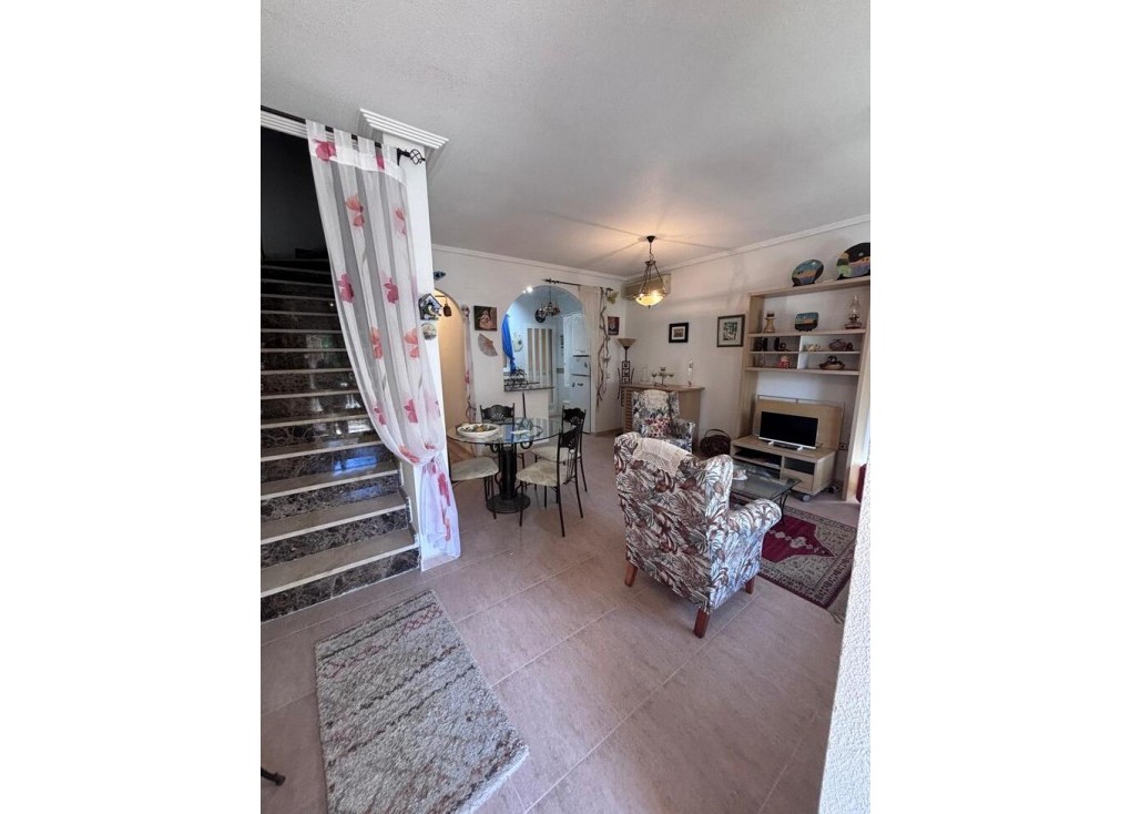 Resale - Semi-Detached - Villamartín