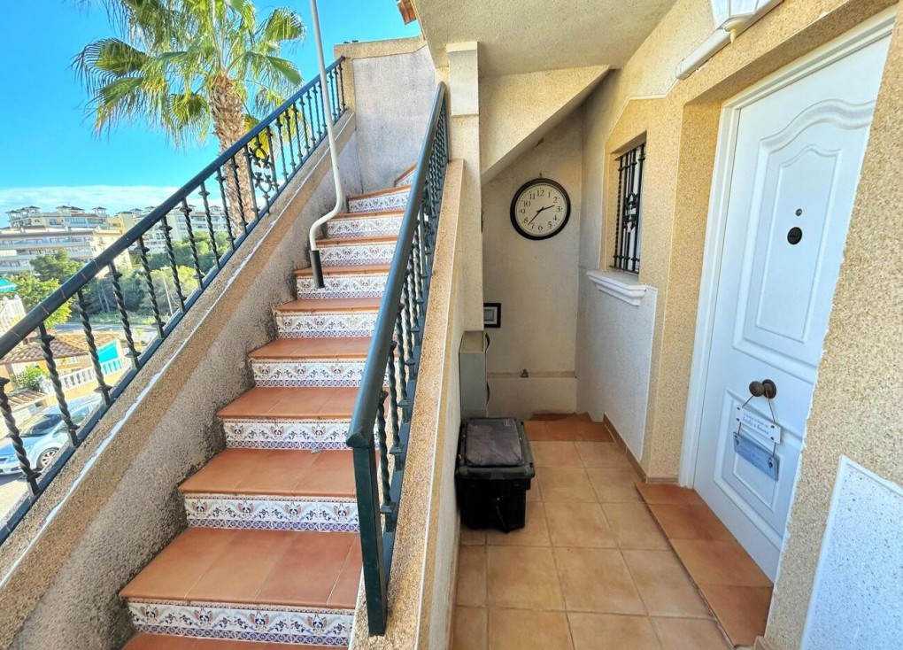 Resale - Semi-Detached - Villamartín