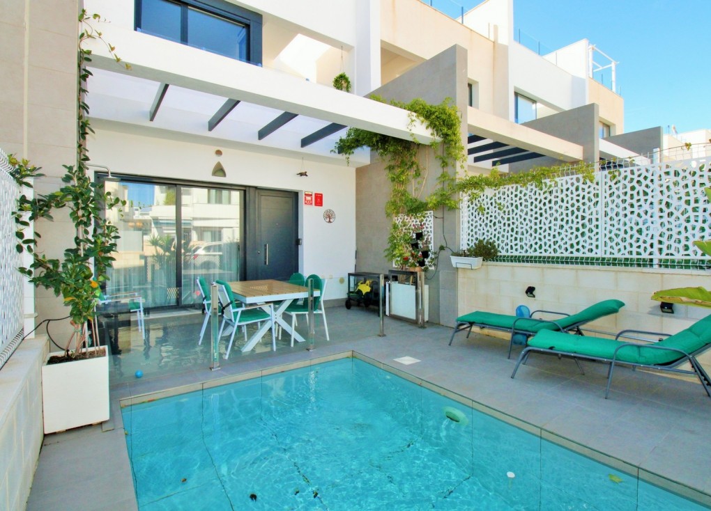 Resale - Semi-Detached - Villamartín