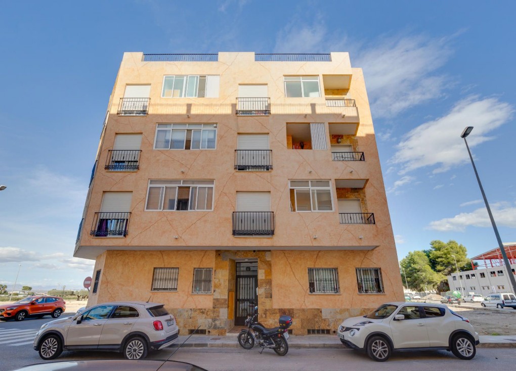 Reventa - Apartamento - Apartamento en el último piso - Almoradí