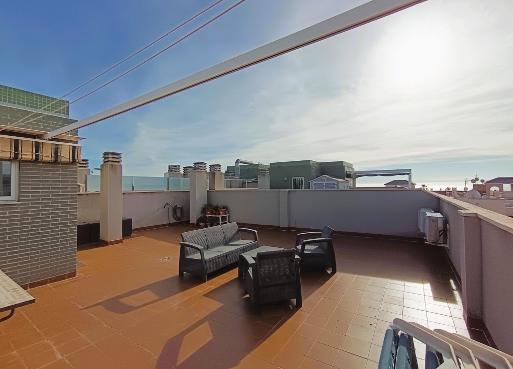 Reventa - Apartamento - Apartamento en el último piso - Orihuela Costa - Cabo Roig