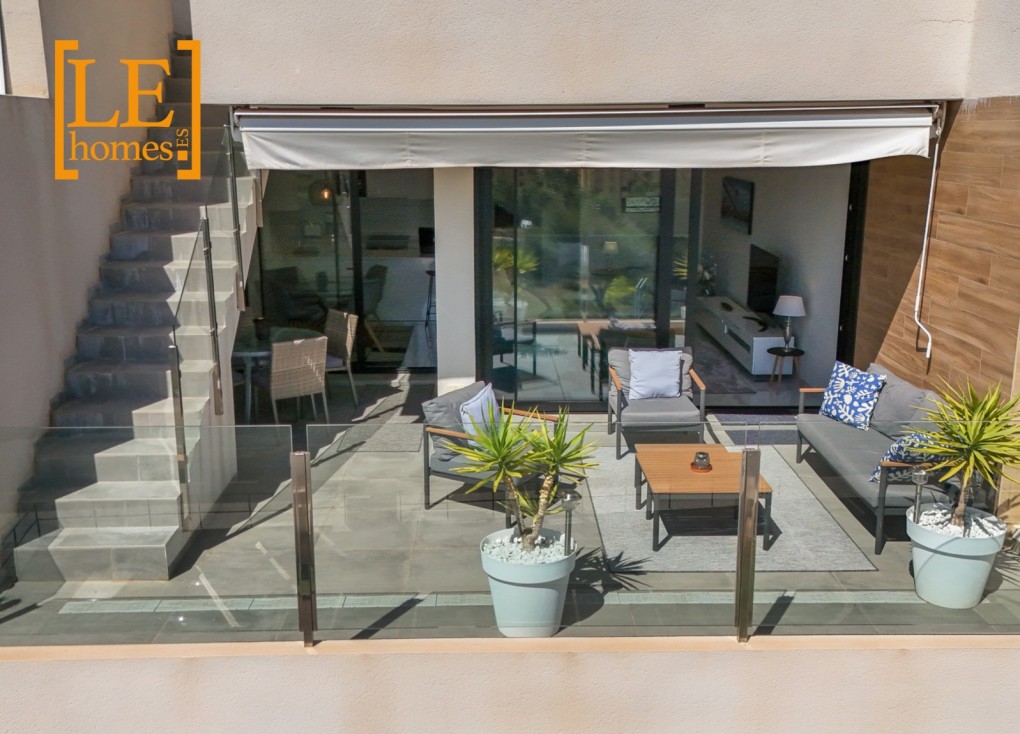 Reventa - Apartamento - Apartamento en el último piso - Orihuela Costa - Villamartín