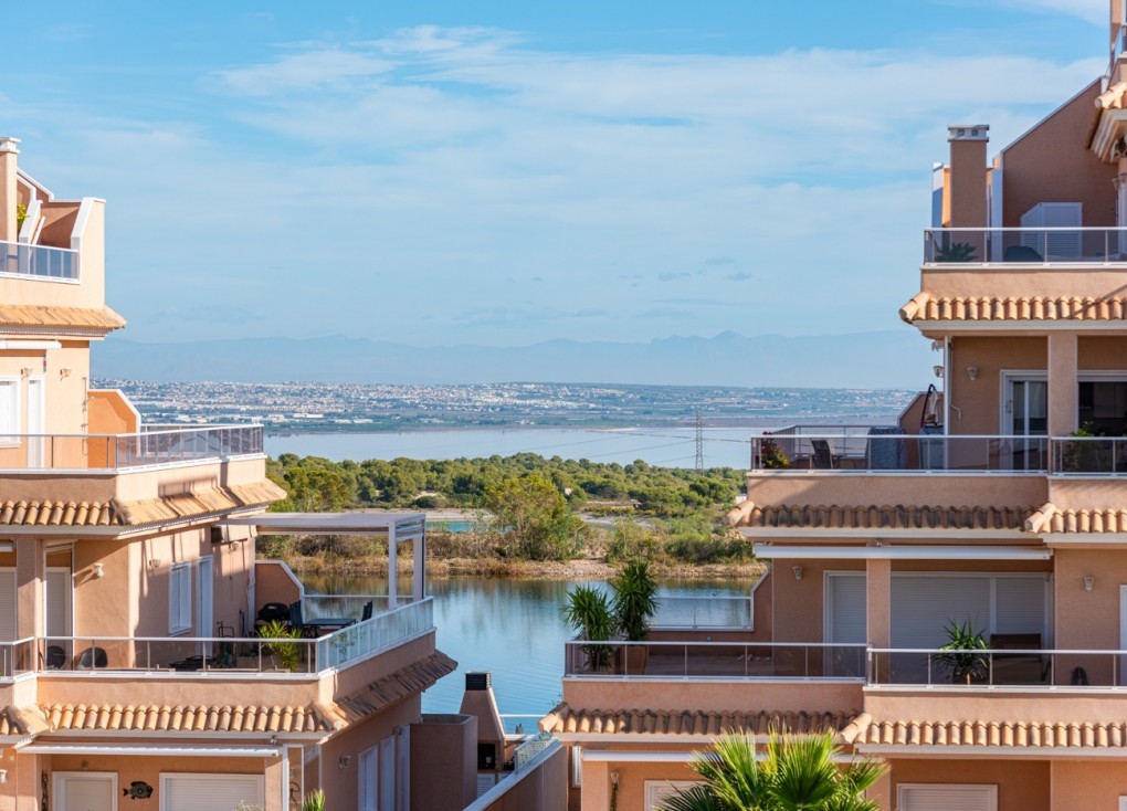Reventa - Apartamento - Apartamento en el último piso - Orihuela Costa - Villamartín