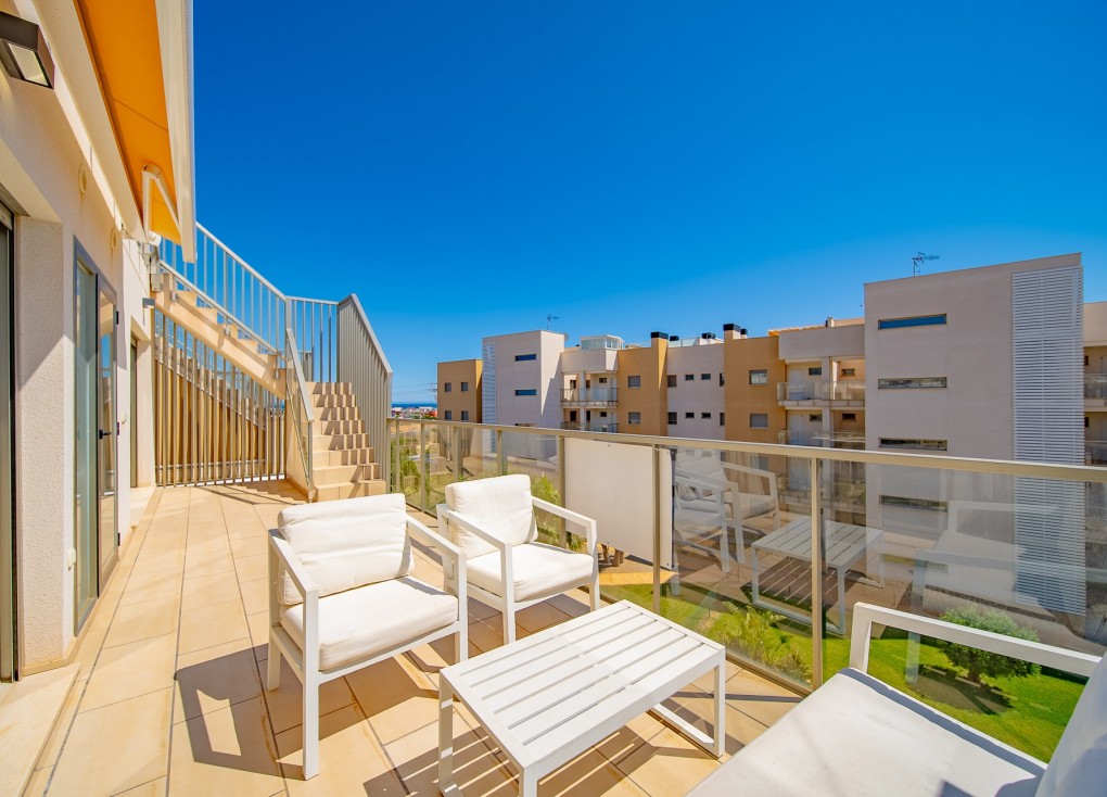 Reventa - Apartamento - Apartamento en el último piso - Orihuela Costa - Villamartín