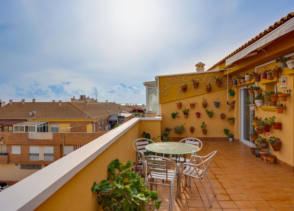 Reventa - Apartamento - Apartamento en el último piso - Pilar de la Horadada