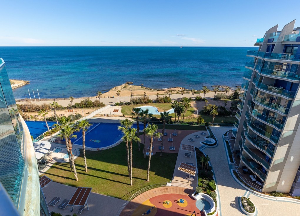Reventa - Apartamento - Apartamento en el último piso - Torrevieja - Punta Prima