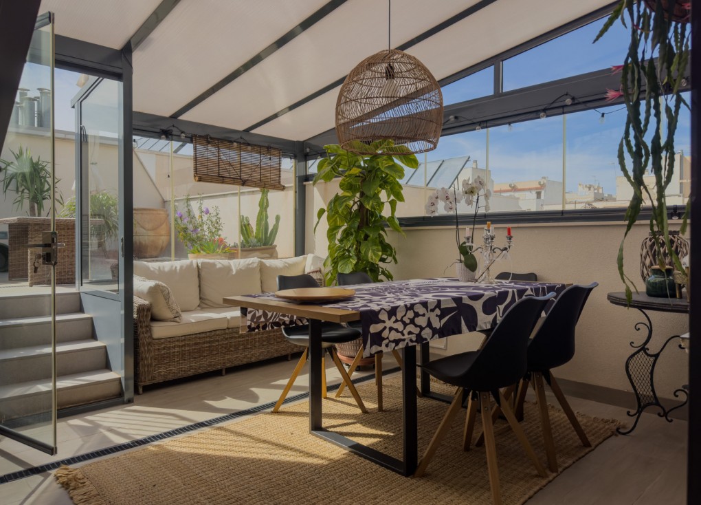 Reventa - Apartamento - Apartamento en el último piso - Torrevieja