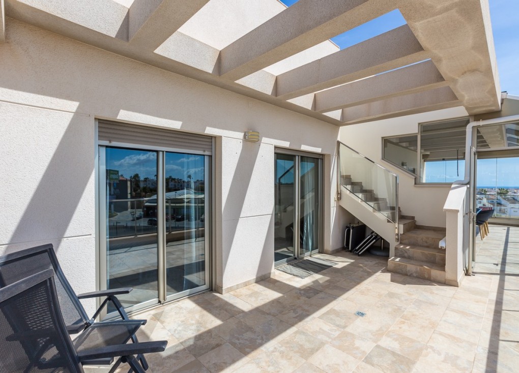 Reventa - Apartamento - Apartamento en el último piso - Villamartín