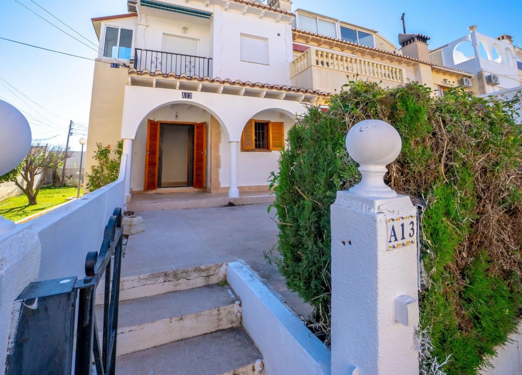 Reventa - Apartamento - Apartamento Planta Baja - Torrevieja - El chaparral