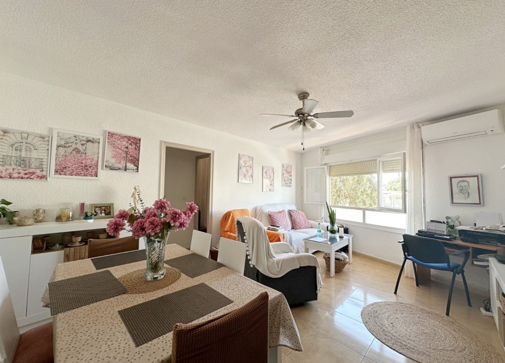 Reventa - Apartamento dúplex - Torrevieja - Acequion