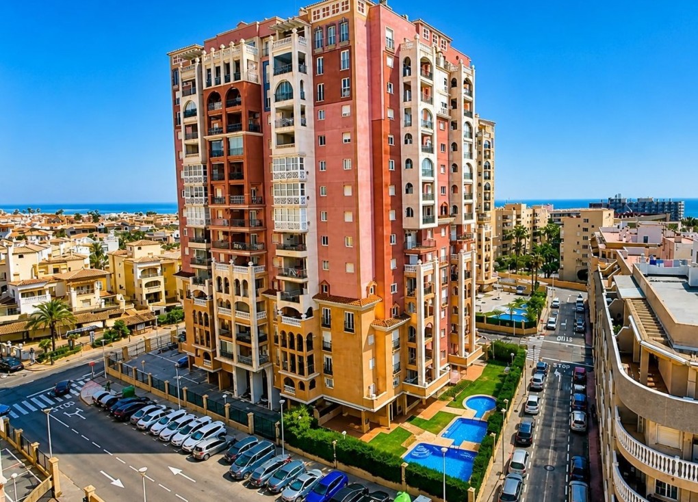 Reventa - Apartamento dúplex - Torrevieja - Playa de los Locos