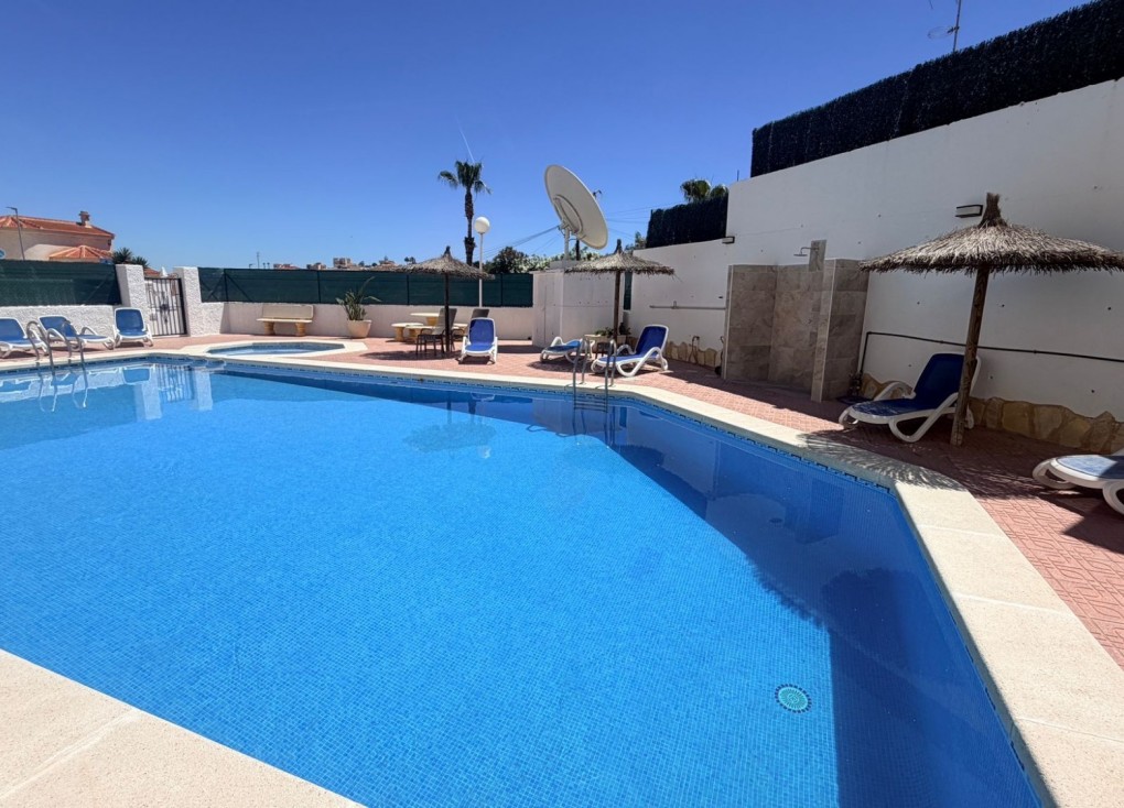 Reventa - Apartamento / piso - Ciudad quesada - La Marquesa