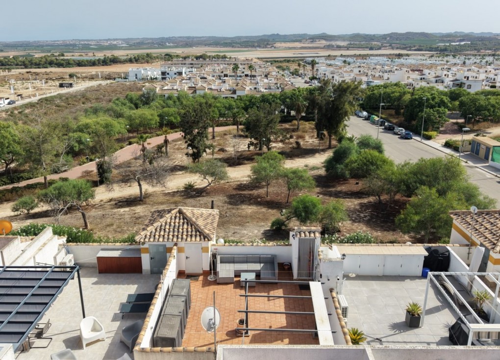 Reventa - Apartamento / piso - Entre Naranjos - Vistabella Golf