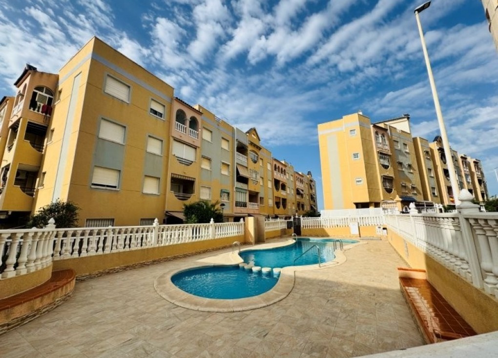 Reventa - Apartamento / piso - La Mata - LA MATA
