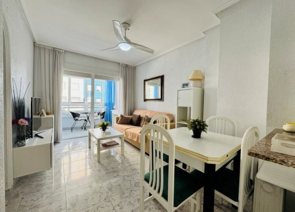 Reventa - Apartamento / piso - La Mata - LA MATA