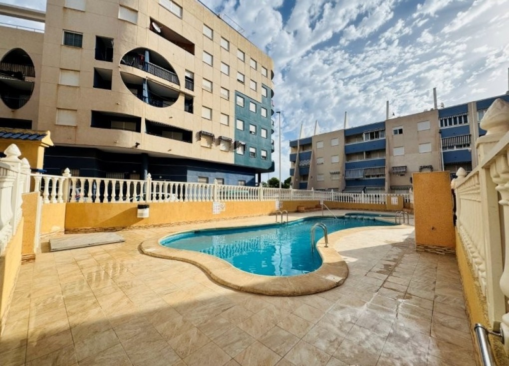 Reventa - Apartamento / piso - La Mata - LA MATA