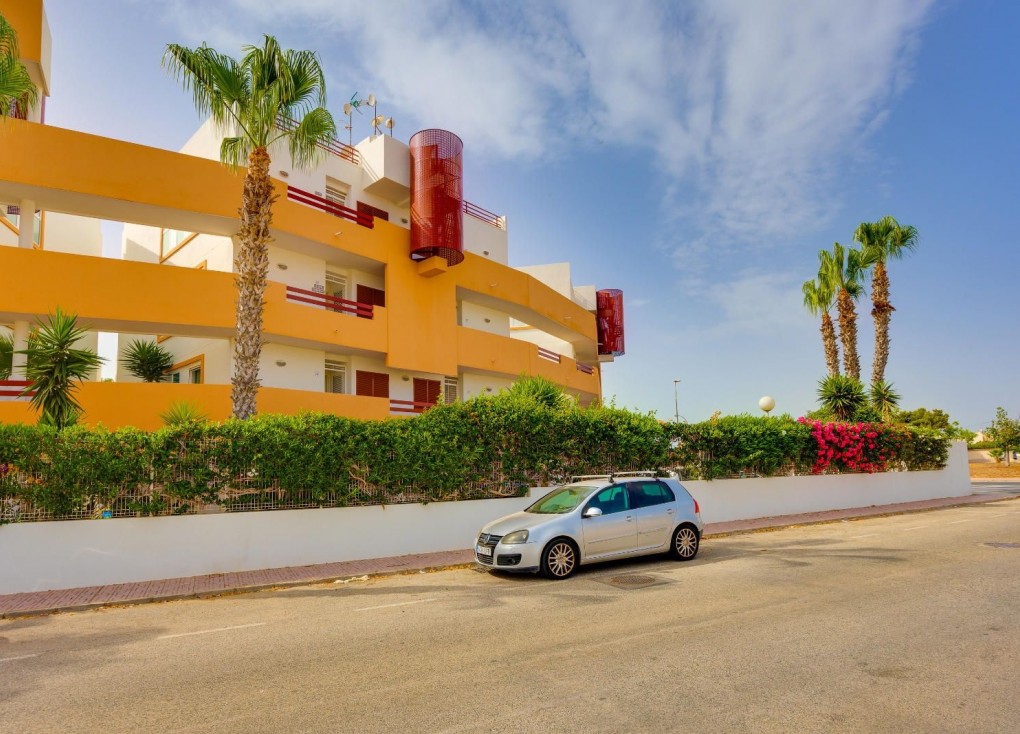 Reventa - Apartamento / piso - Orihuela Costa