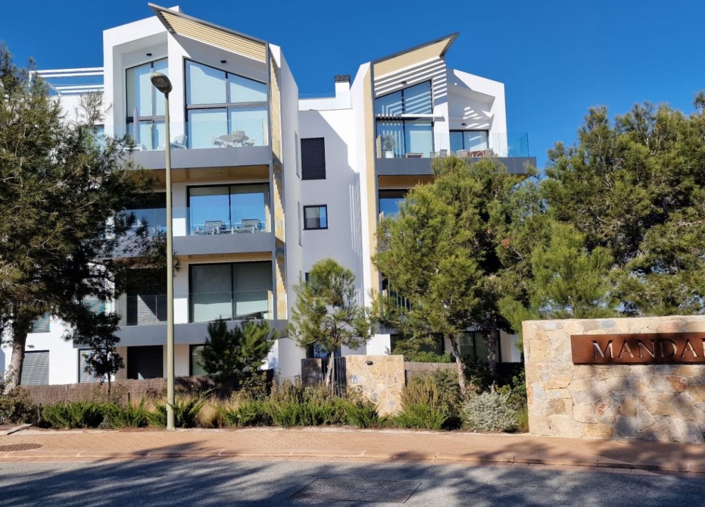 Reventa - Apartamento / piso - Orihuela - Las Colinas