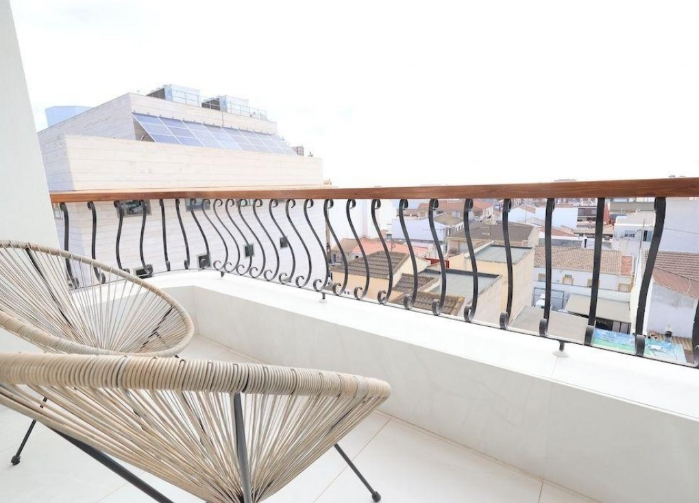 Reventa - Apartamento / piso - Pilar de la Horadada - Zona Pueblo