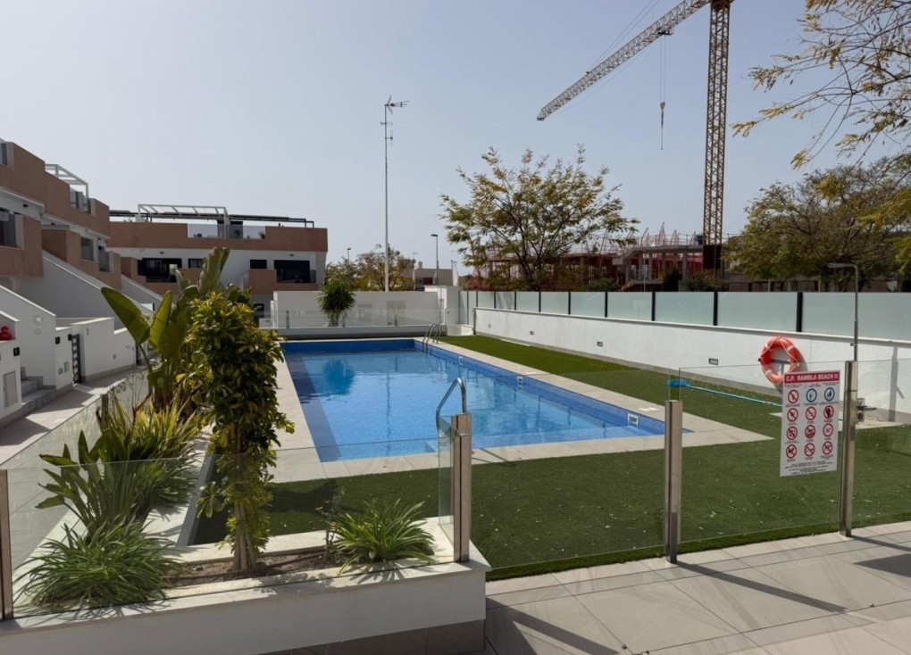 Reventa - Apartamento / piso - Pilar de la Horadada