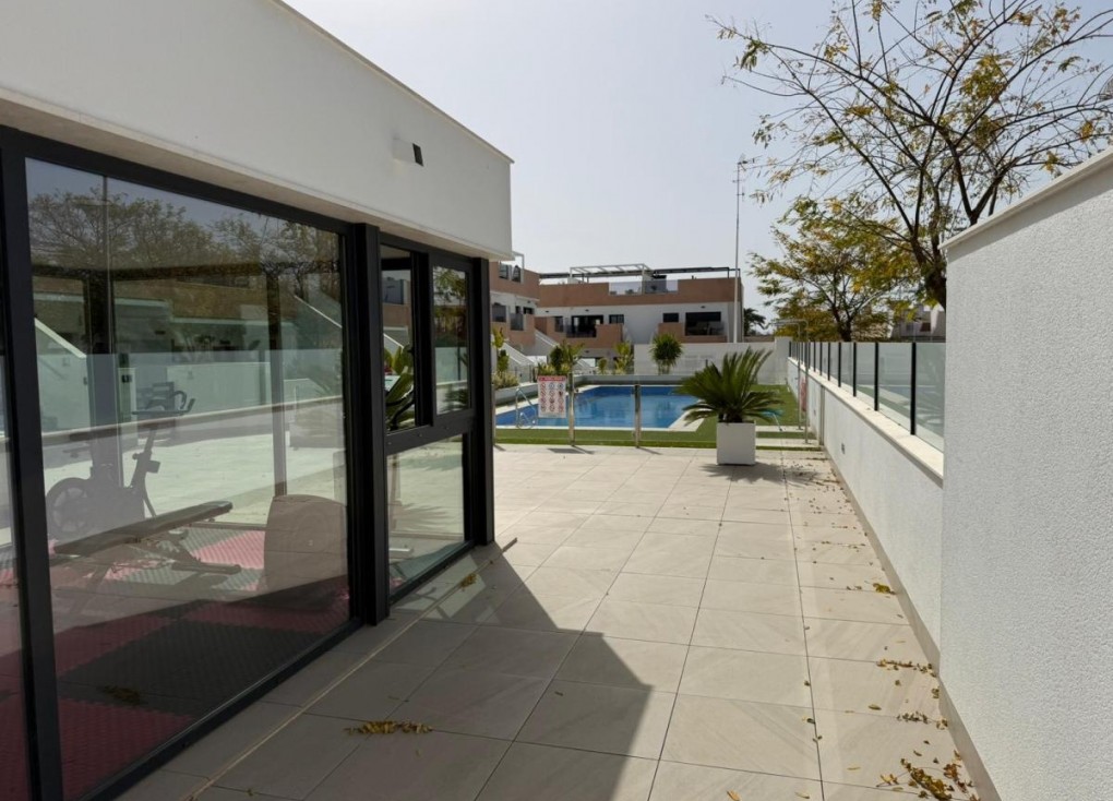Reventa - Apartamento / piso - Pilar de la Horadada