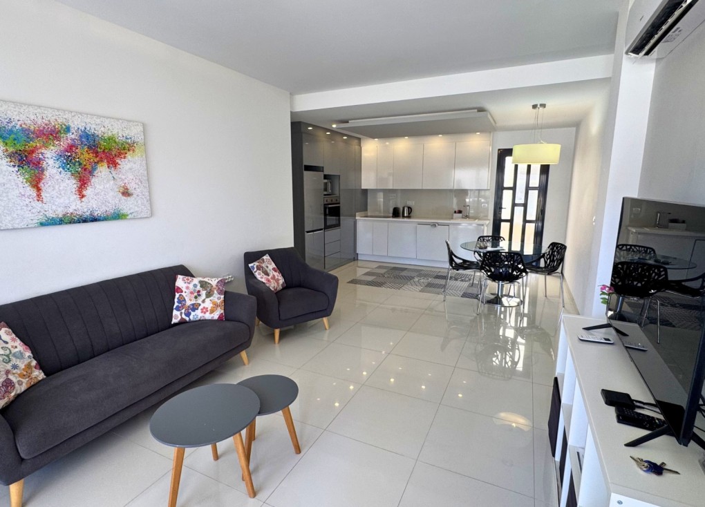 Reventa - Apartamento / piso - Pilar de la Horadada