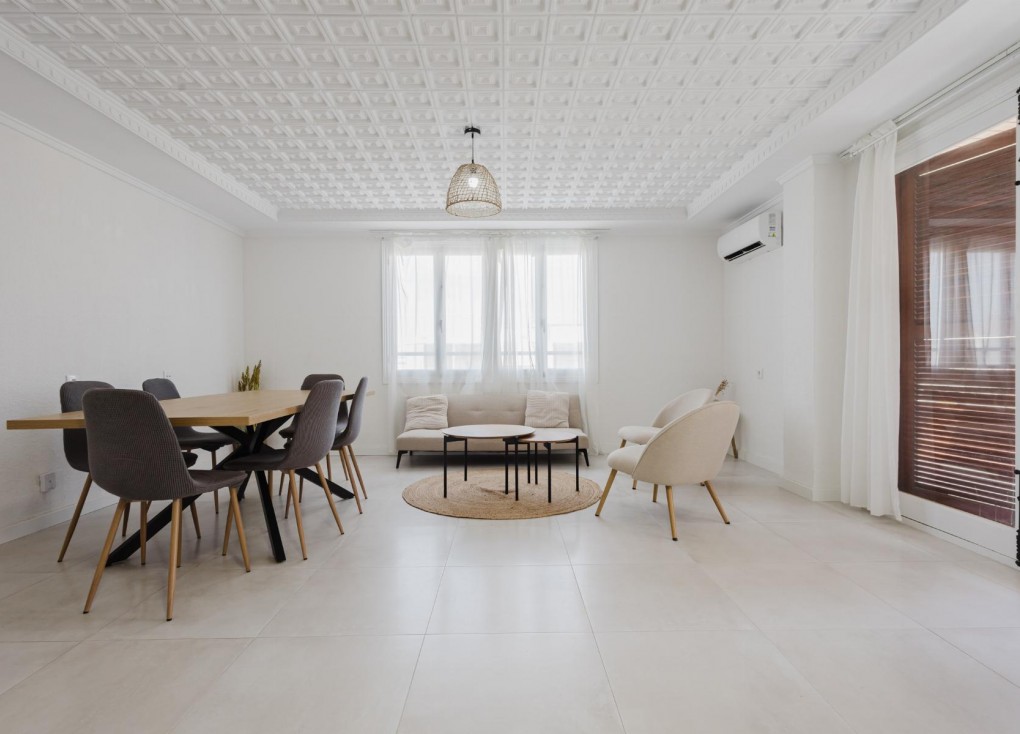 Reventa - Apartamento / piso - Torrevieja - Acequion