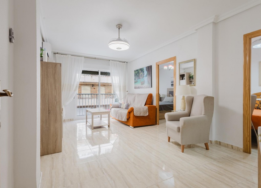 Reventa - Apartamento / piso - Torrevieja - Acequion