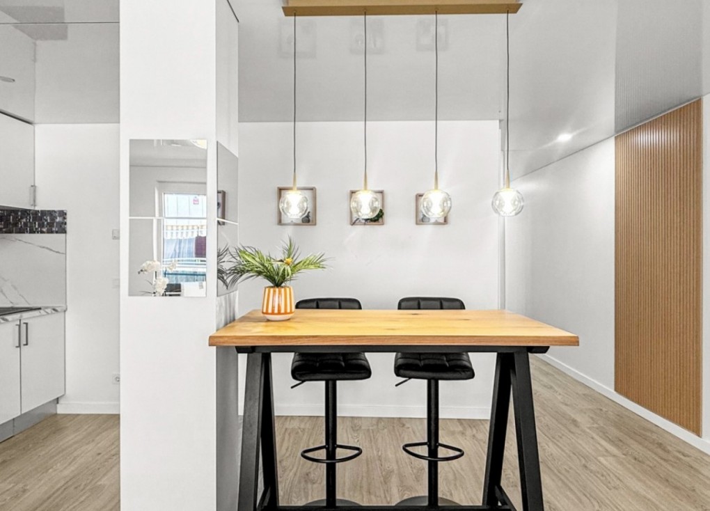 Reventa - Apartamento / piso - Torrevieja - Acequion