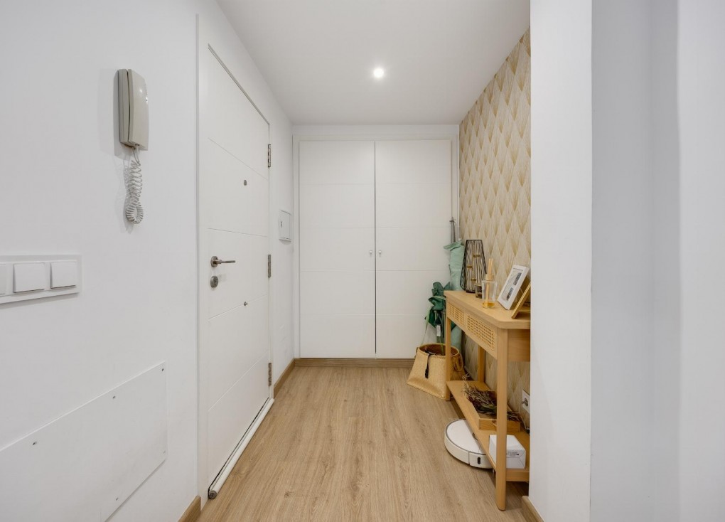 Reventa - Apartamento / piso - Torrevieja - Acequion