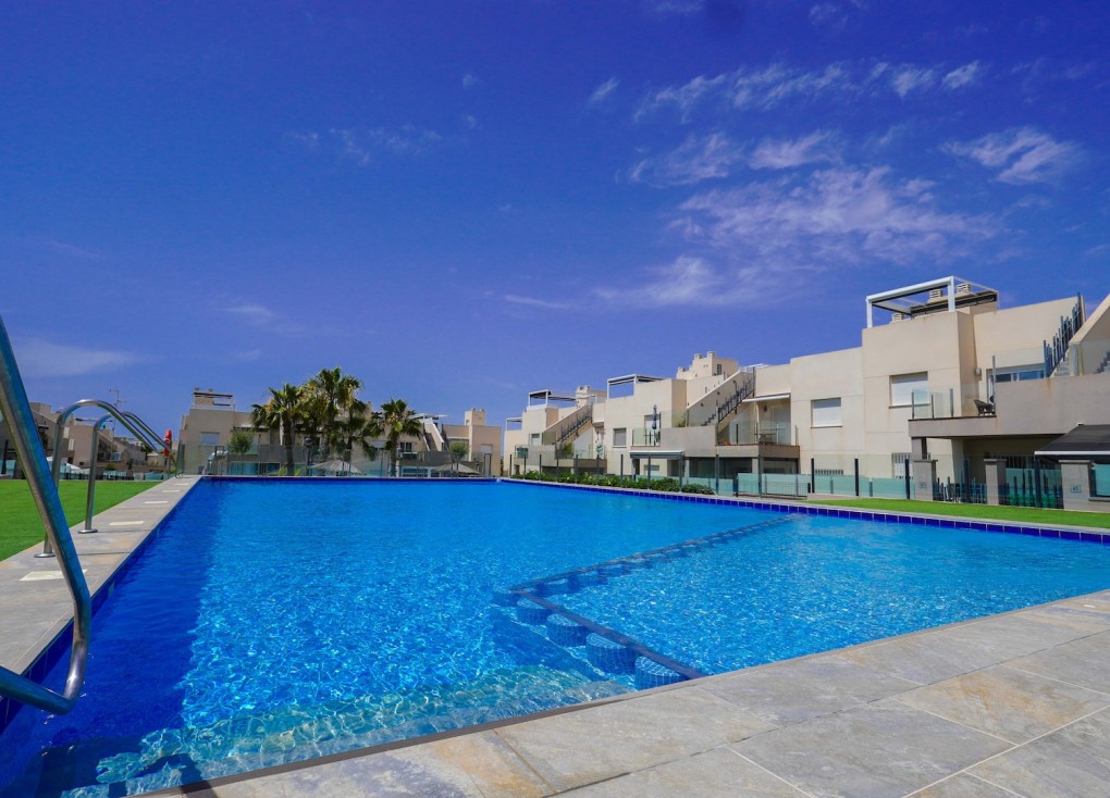 Reventa - Apartamento / piso - Torrevieja - Aguas Nuevas