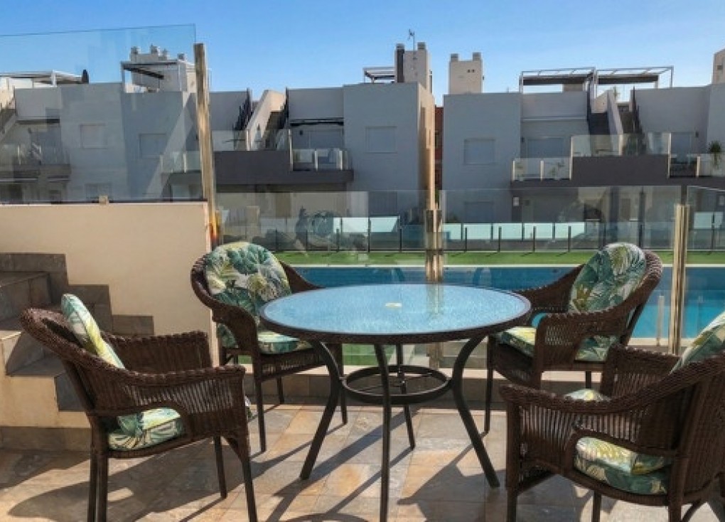 Reventa - Apartamento / piso - Torrevieja - Aguas Nuevas