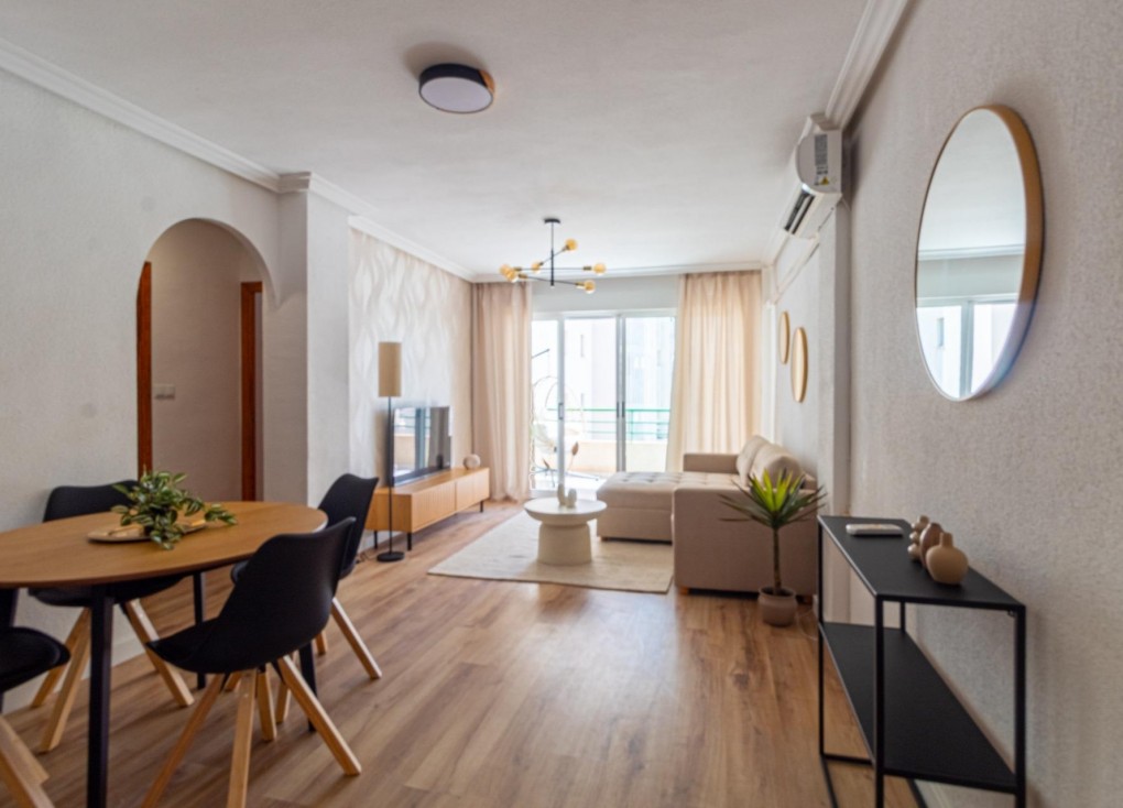 Reventa - Apartamento / piso - Torrevieja - LA MATA