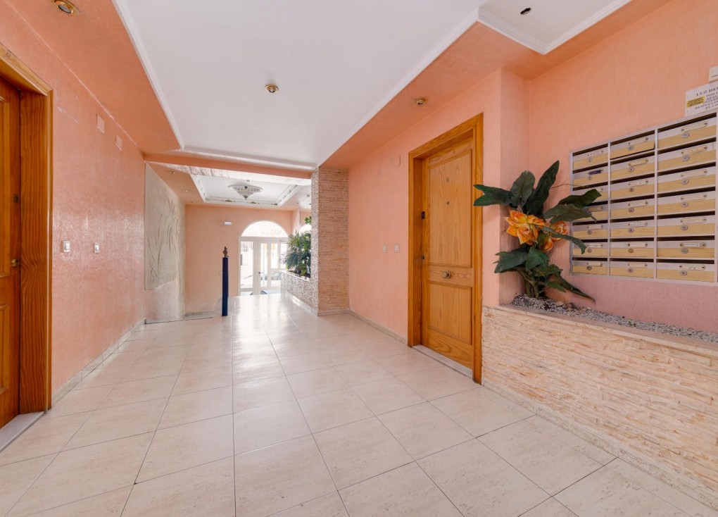 Reventa - Apartamento / piso - Torrevieja - Playa del Cura