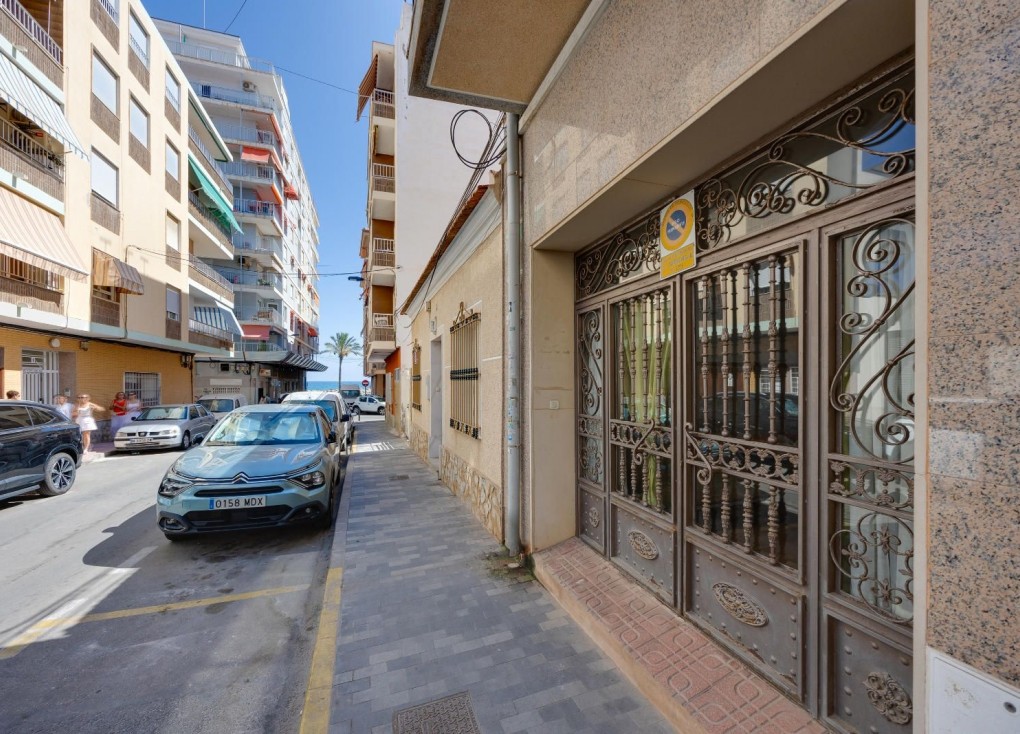 Reventa - Apartamento / piso - Torrevieja - Playa del Cura