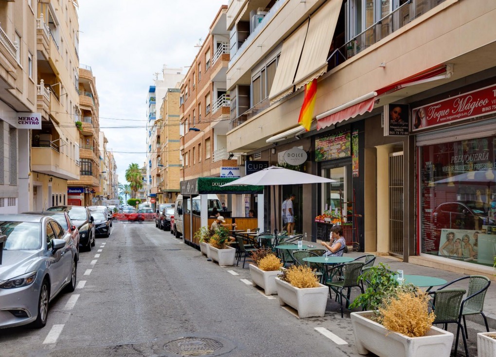 Reventa - Apartamento / piso - Torrevieja