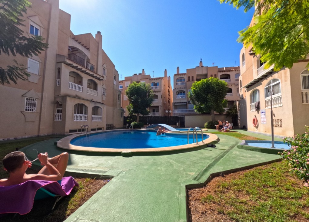 Reventa - Apartamento / piso - Torrevieja