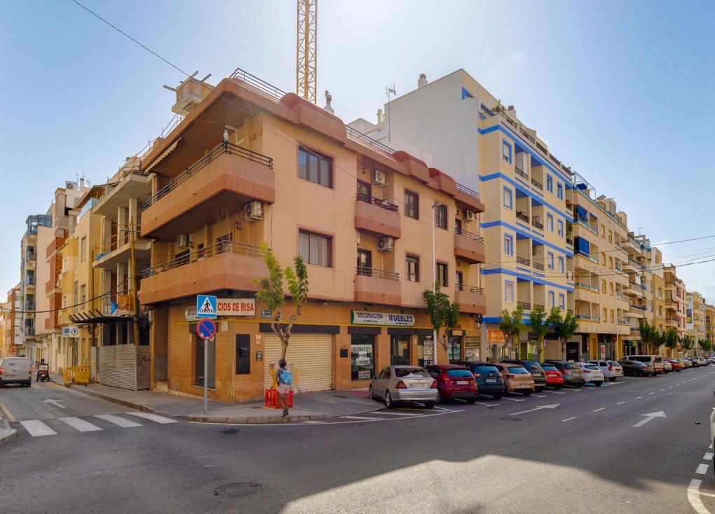Reventa - Apartamento / piso - Torrevieja