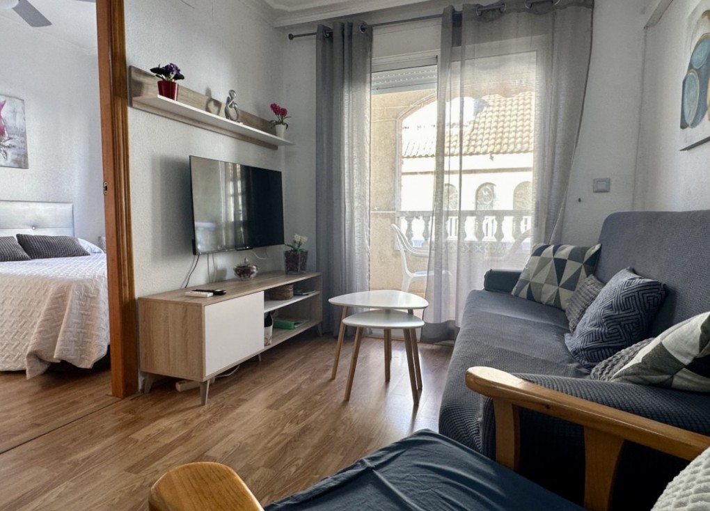 Reventa - Apartamento / piso - Torrevieja