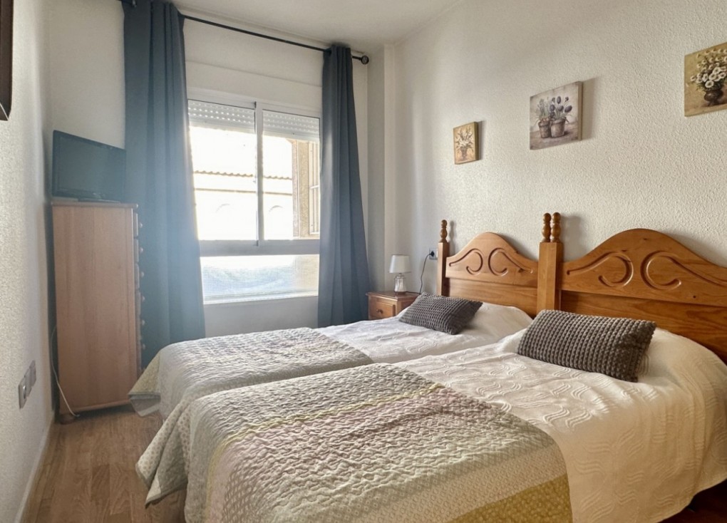 Reventa - Apartamento / piso - Torrevieja