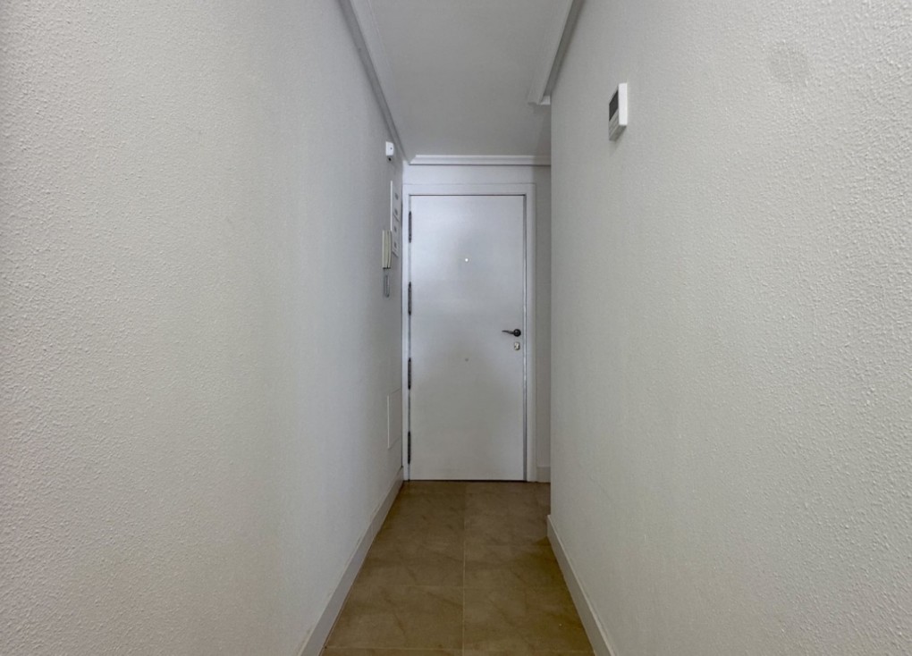 Reventa - Apartamento / piso - Torrevieja