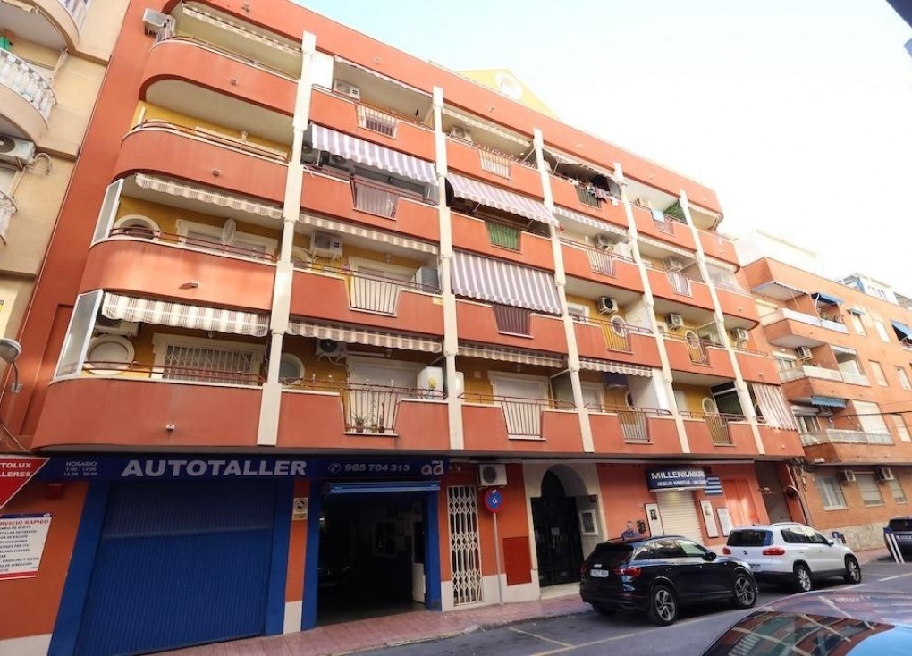 Reventa - Apartamento / piso - Torrevieja