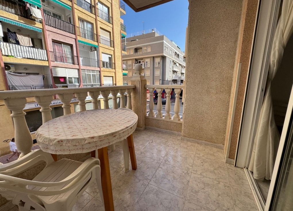 Reventa - Apartamento / piso - Torrevieja